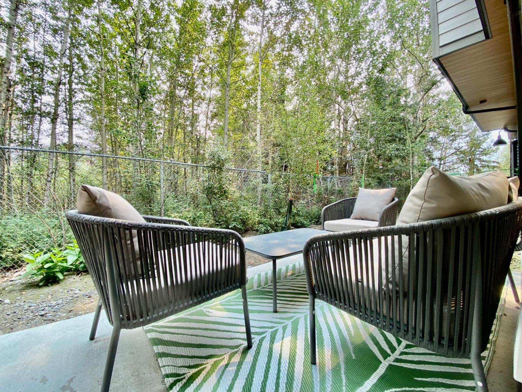 Enchanted Mountain Getaway Canmore Zewnętrze zdjęcie